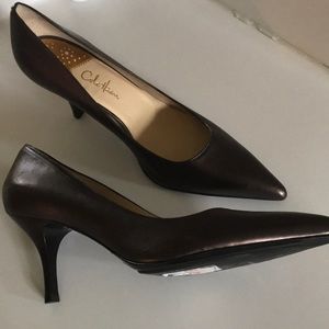 NWT Cole Han 2.5 heels
